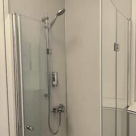 Private #4 With Single Bed, Ground Floor, Ac, 2min To Rab * Ramstein-Miesenbach
